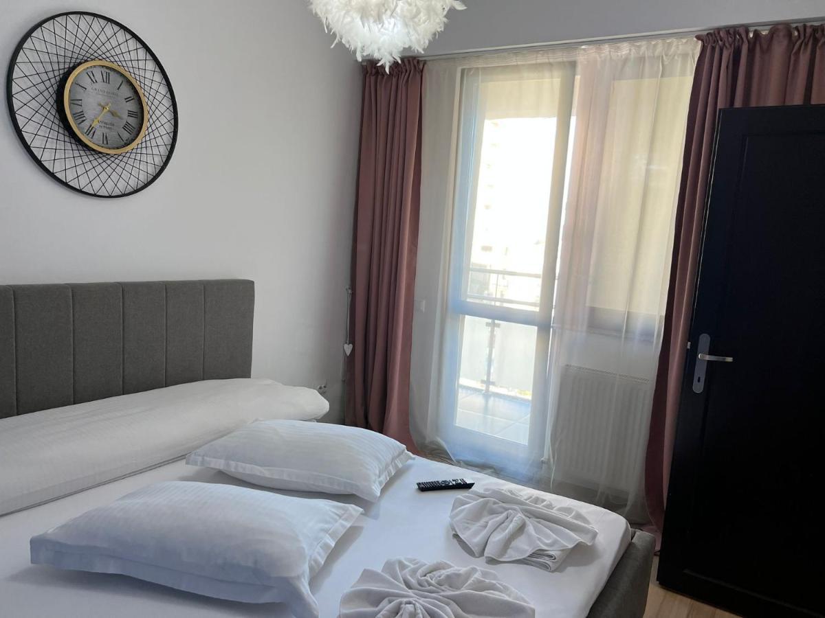 Studios & Apartments Palas By Glam At Lazar Towers Iasi Luaran gambar