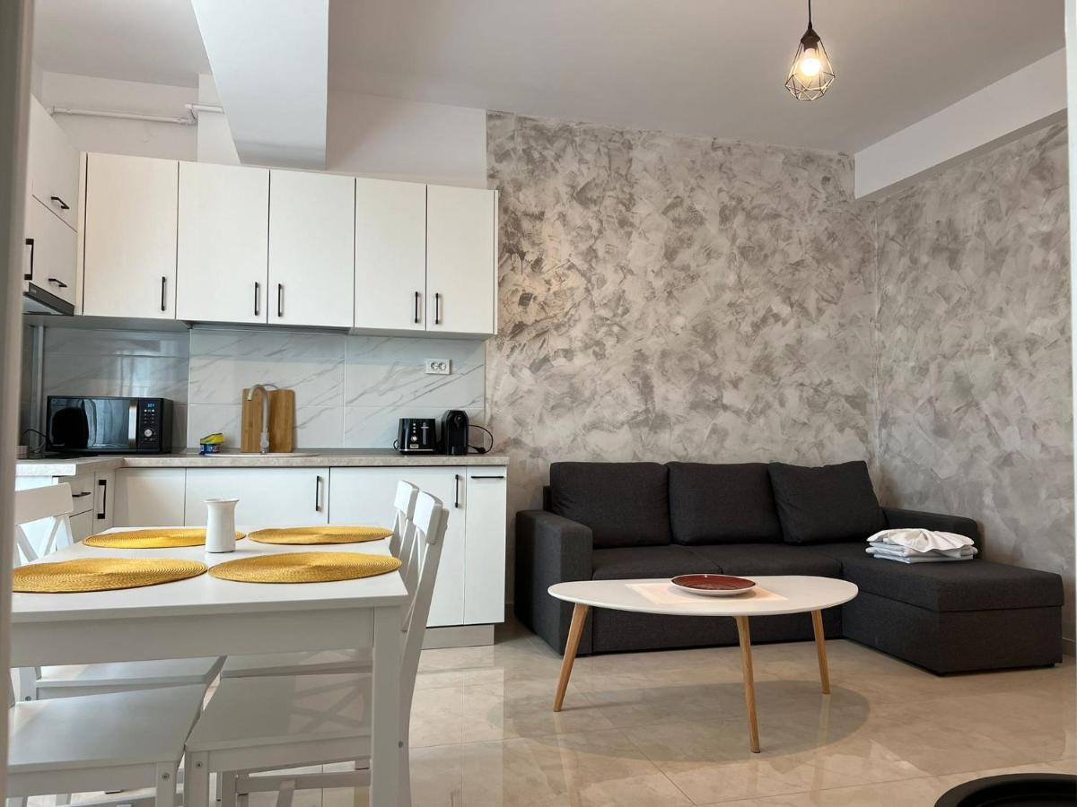 Studios & Apartments Palas By Glam At Lazar Towers Iasi Luaran gambar