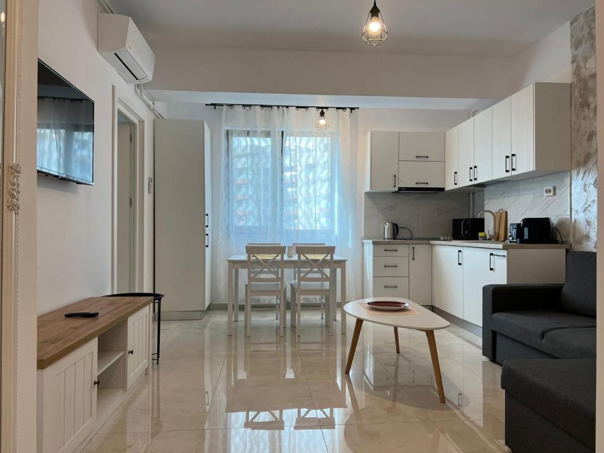 Studios & Apartments Palas By Glam At Lazar Towers Iasi Luaran gambar