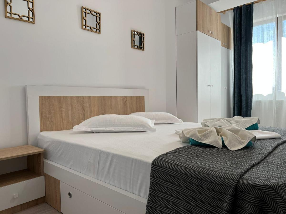Studios & Apartments Palas By Glam At Lazar Towers Iasi Luaran gambar