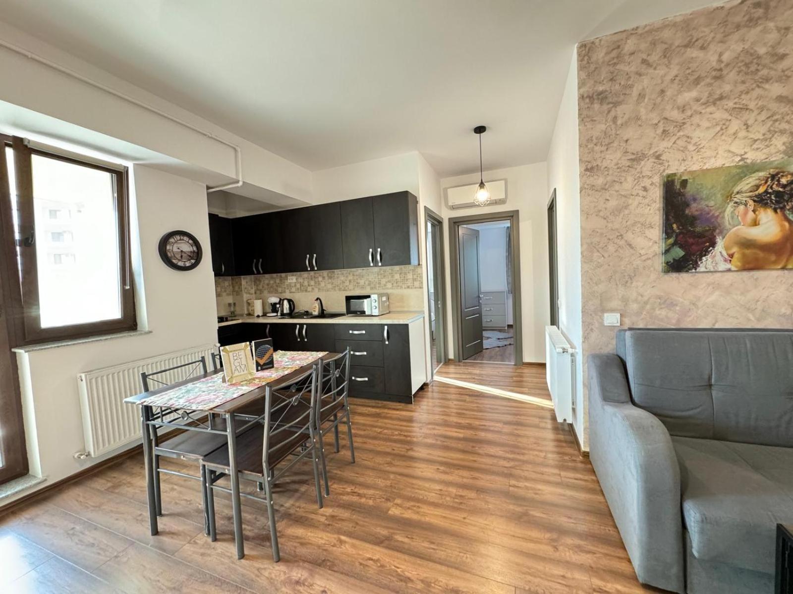 Studios & Apartments Palas By Glam At Lazar Towers Iasi Luaran gambar