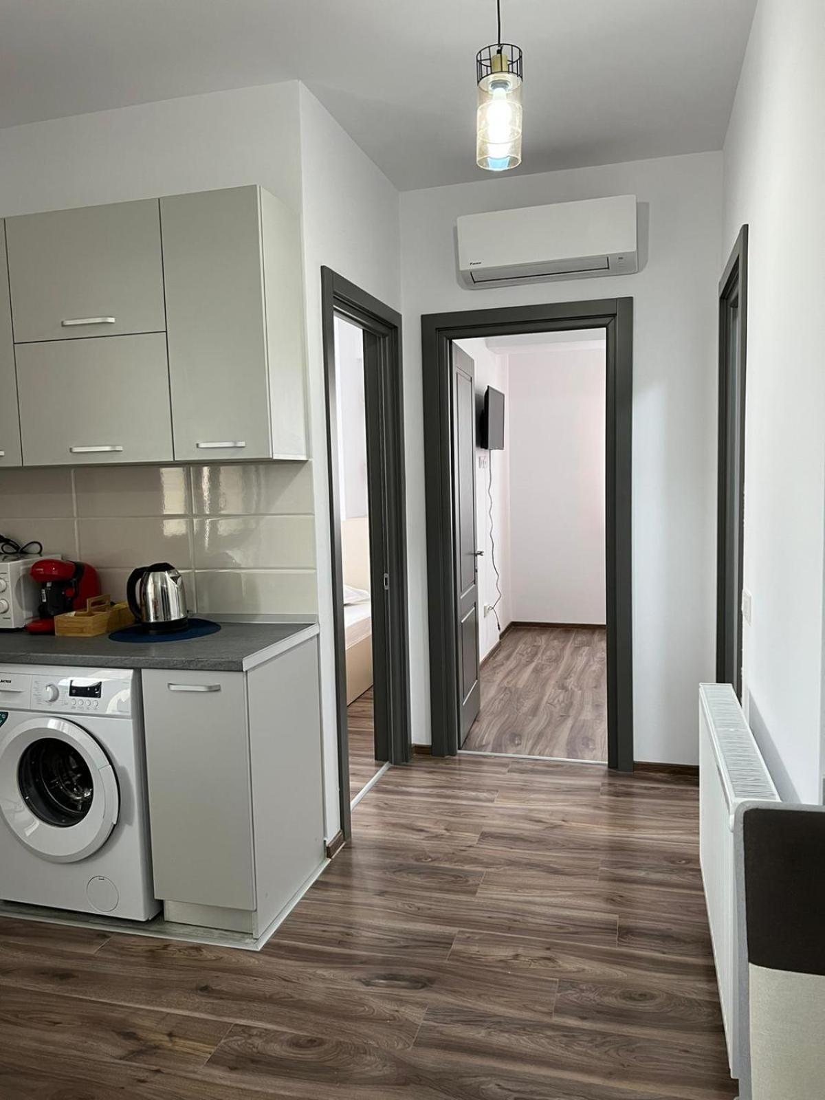Studios & Apartments Palas By Glam At Lazar Towers Iasi Luaran gambar
